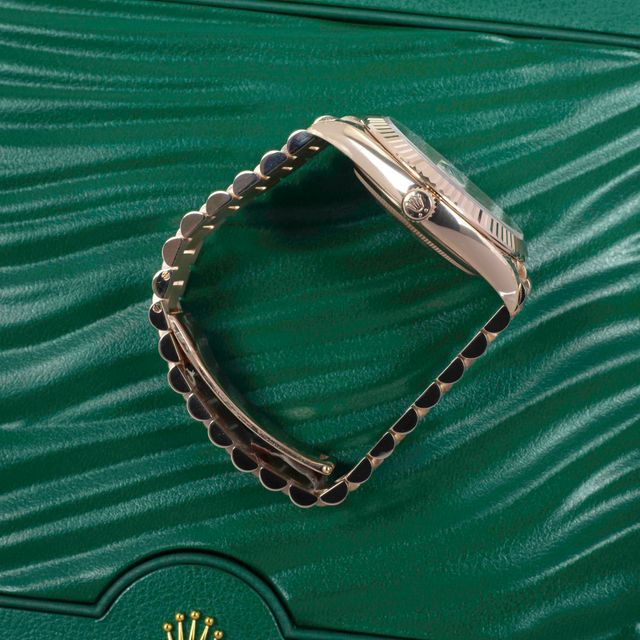 Rolex Day-Date 40 228235 Image 2